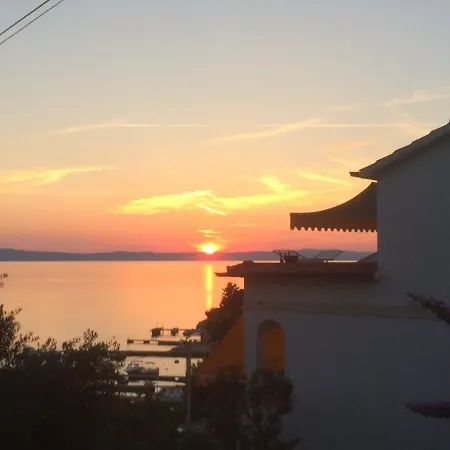 In With Sea View, Terrace, Air Conditioning, Wifi 4552-8 * Supetarska Draga